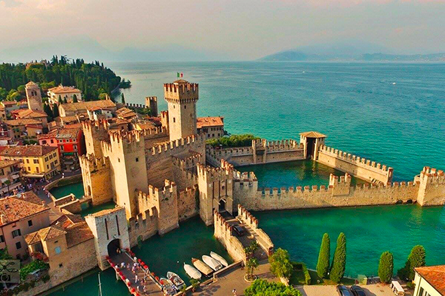 Castello Scaligero a Sirmione lago di Garda